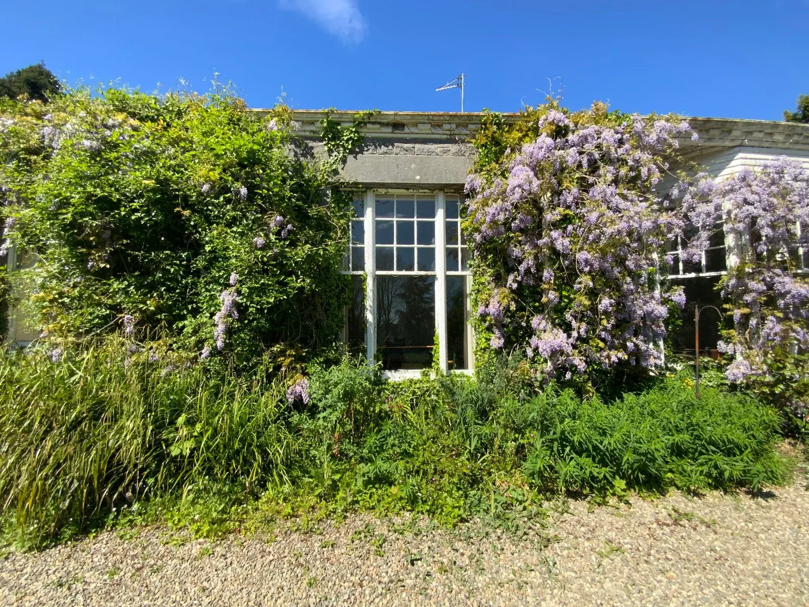 The riverside gardens at Parteen-A-Lax
